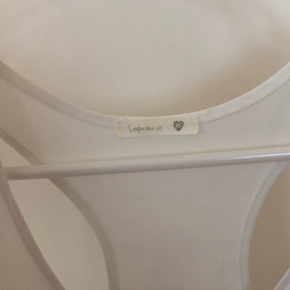 Basic White Blouse - Picture 2 of 2